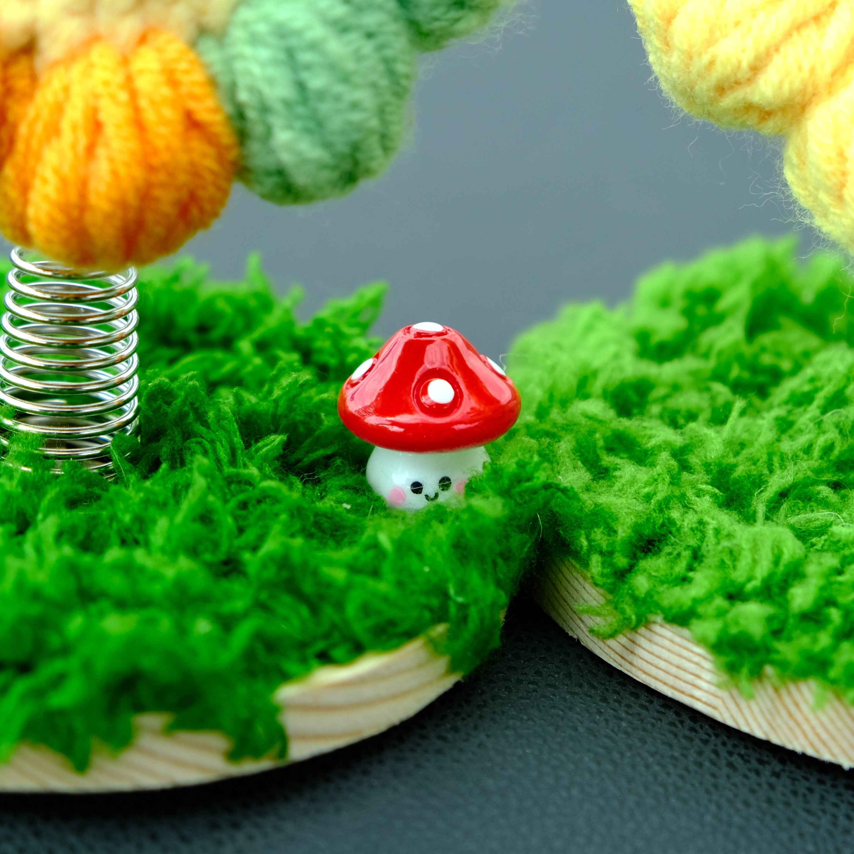 Car Dashboard Bobblehead Toy- Sunflower