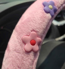 Fleece/Ice Silk Steering Wheel Cover- Daisy