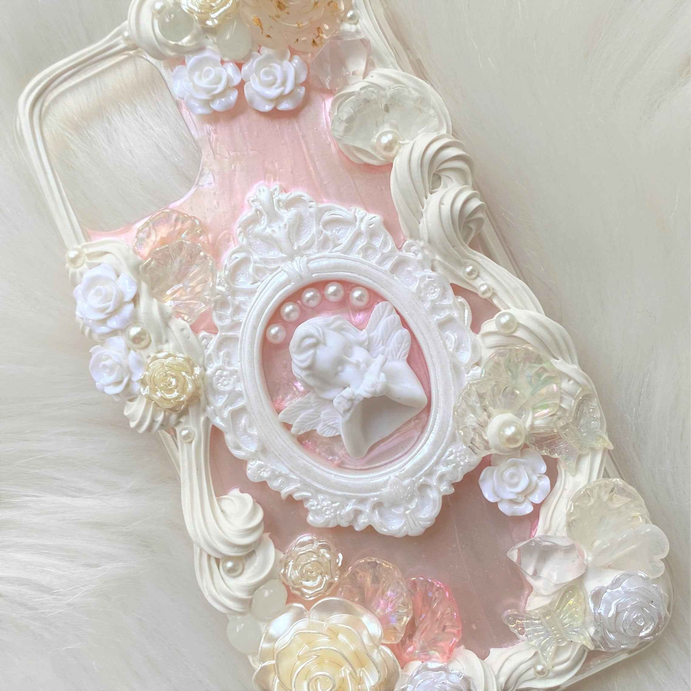 Decoden Phone Case Baroque Cherub