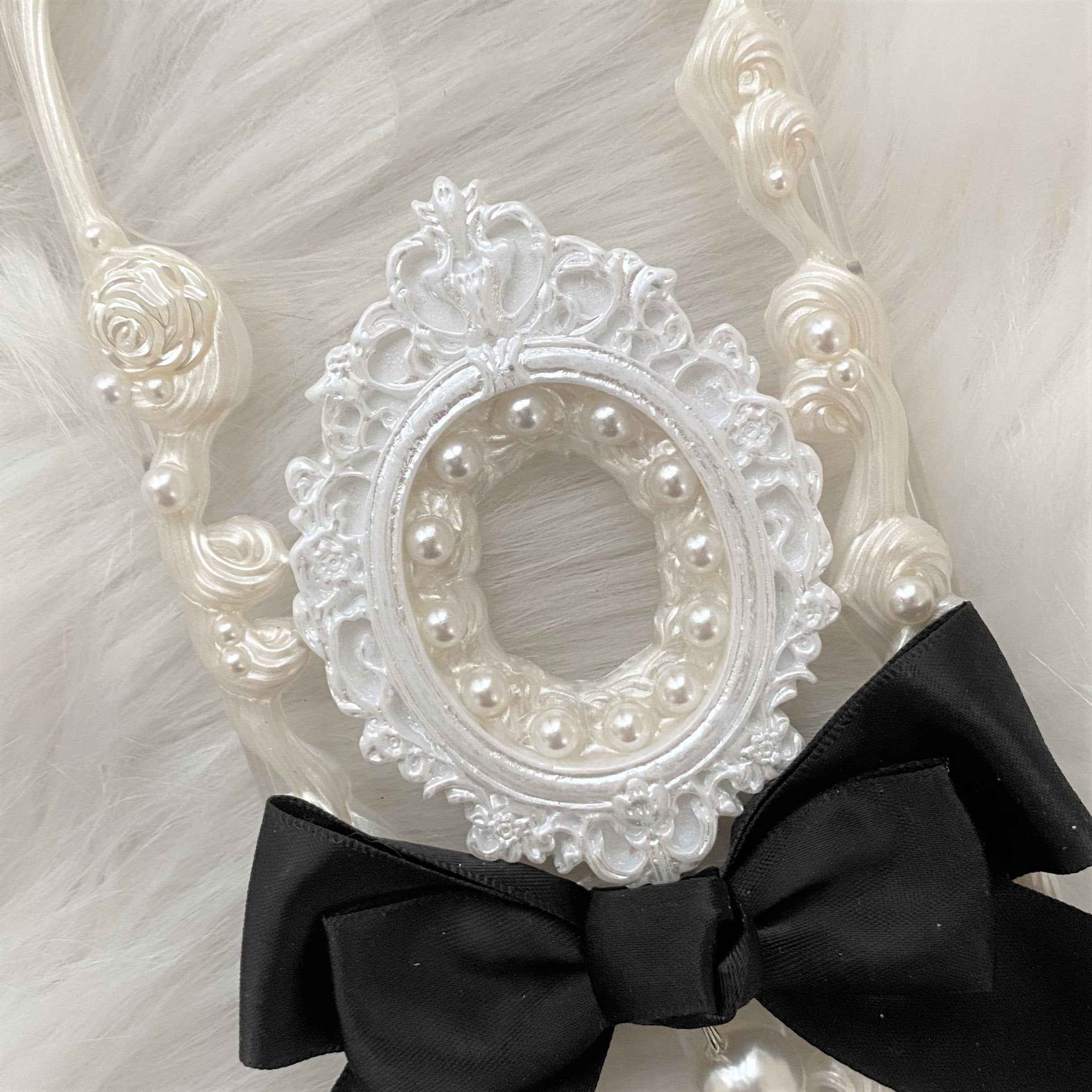 Decoden Phone Case Baroque Bow