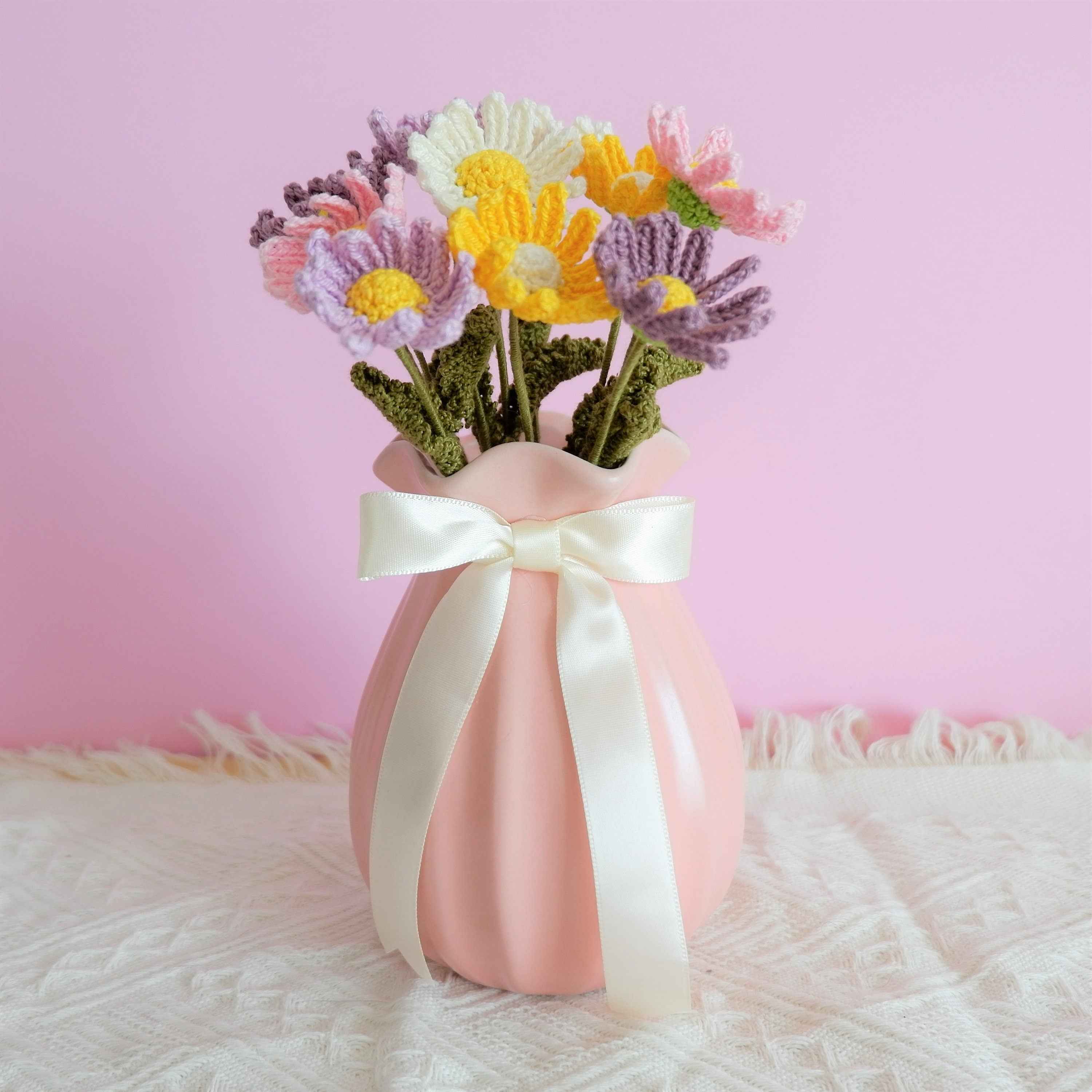 Micro Crochet Rainbow Daisy Flower Bouquet
