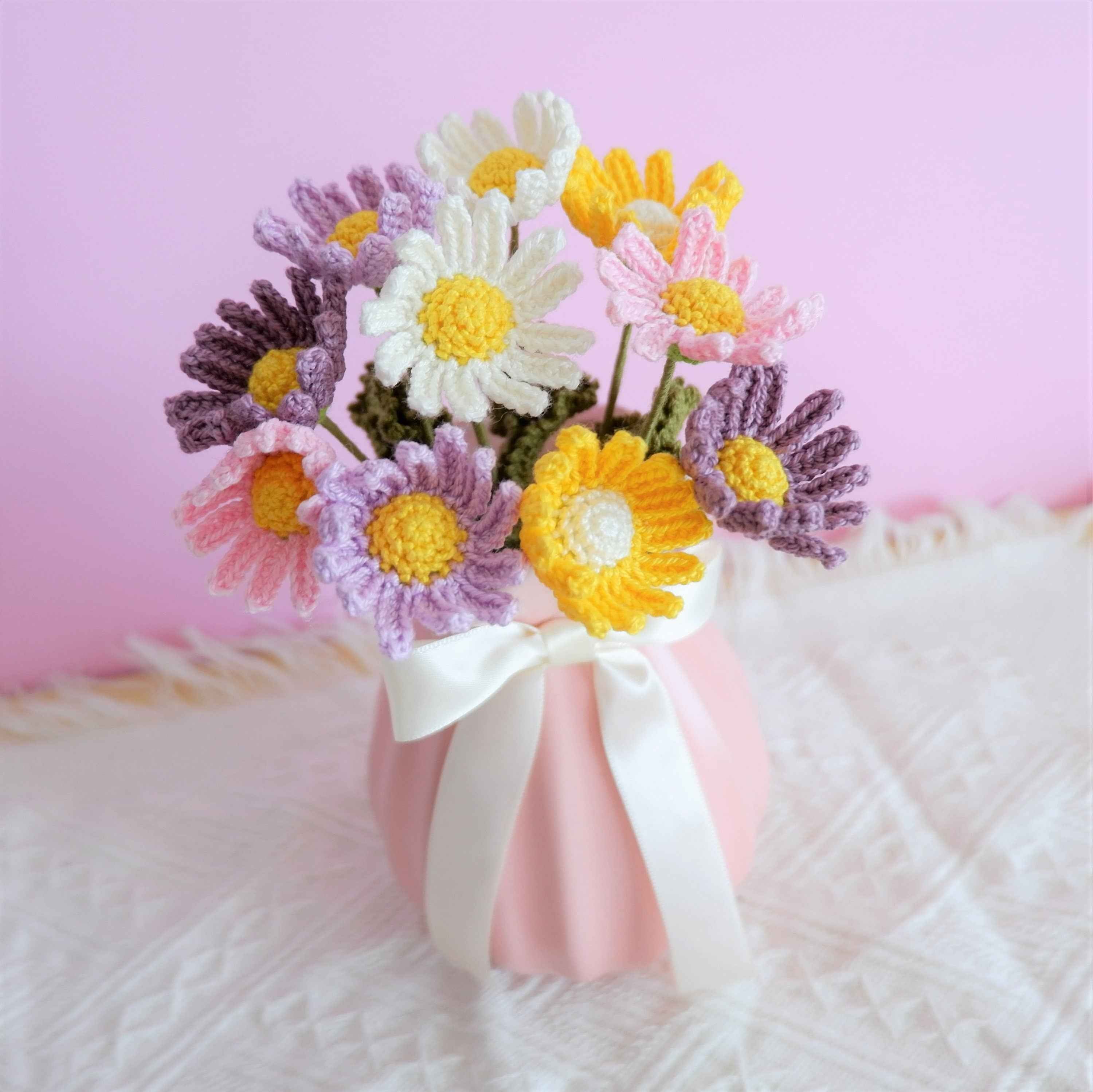 Micro Crochet Rainbow Daisy Flower Bouquet