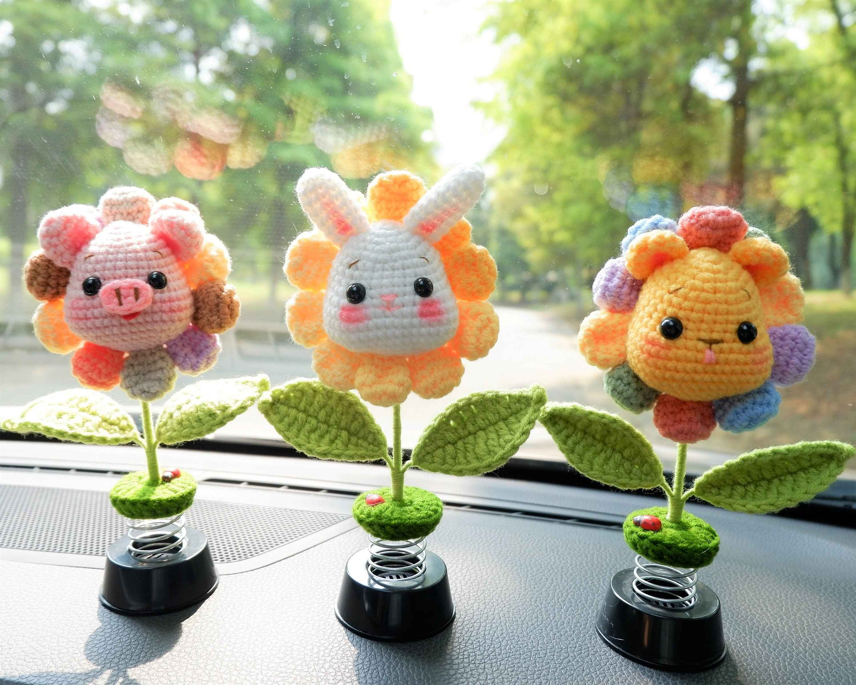 Crochet Bobblehead Car Dashboard Decor- Sunflower Pig/Bunny/Bear