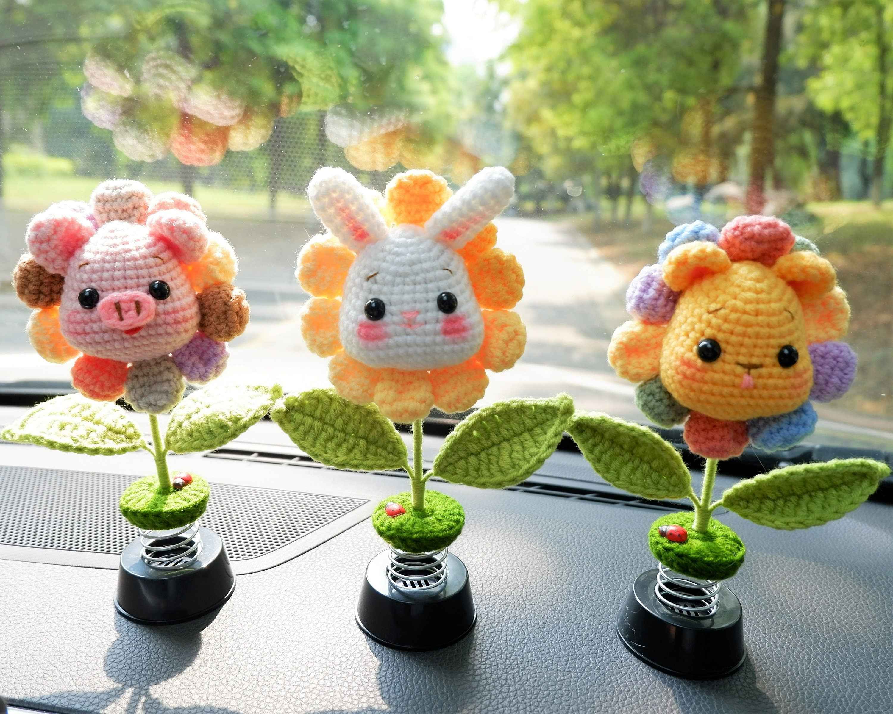 Crochet Bobblehead Car Dashboard Decor- Sunflower Pig/Bunny/Bear