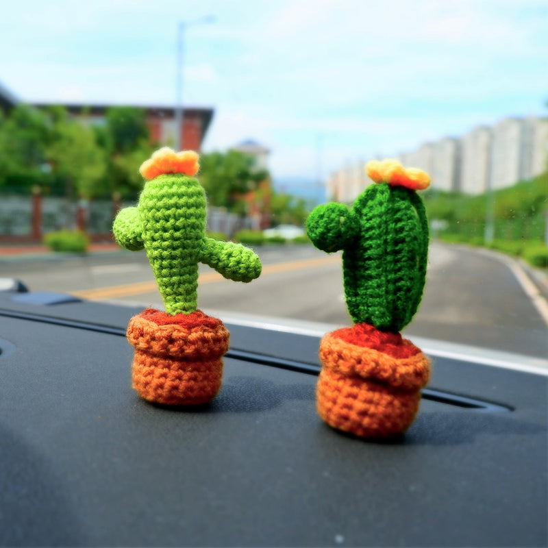 2Pcs Mini Cactus Car Accessories, Crochet Cactus Plant Car Dashboard Decor, Boho Car Interior Accessory for Women, Desk Decor Aesthetic