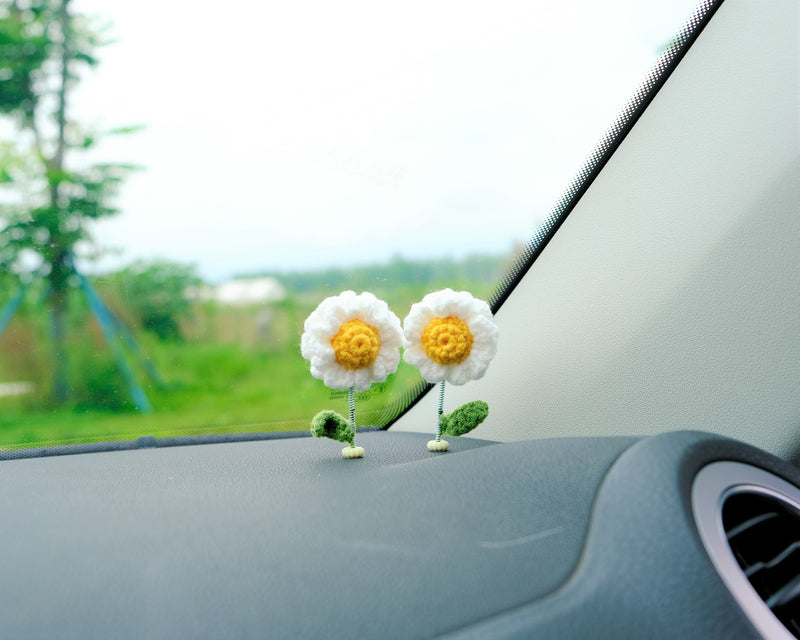 4Pcs/2Pcs Mini Sunflower & Daisy Car Accessories, Cute Crochet Bobble Head Flower Car Dashboard Decor, Boho Car Interior Accessory for Women