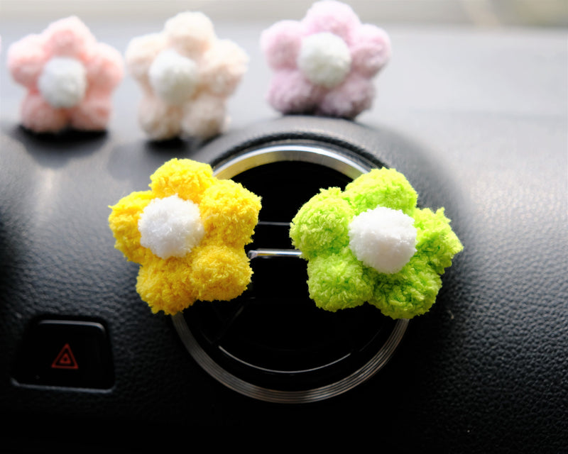 Crochet Flowers Car Vent Clip, Rainbow Daisy Car Air Freshener, Boho Car Accessory for Women, Cute Car Accessories Interior, Kwaii Car Decor