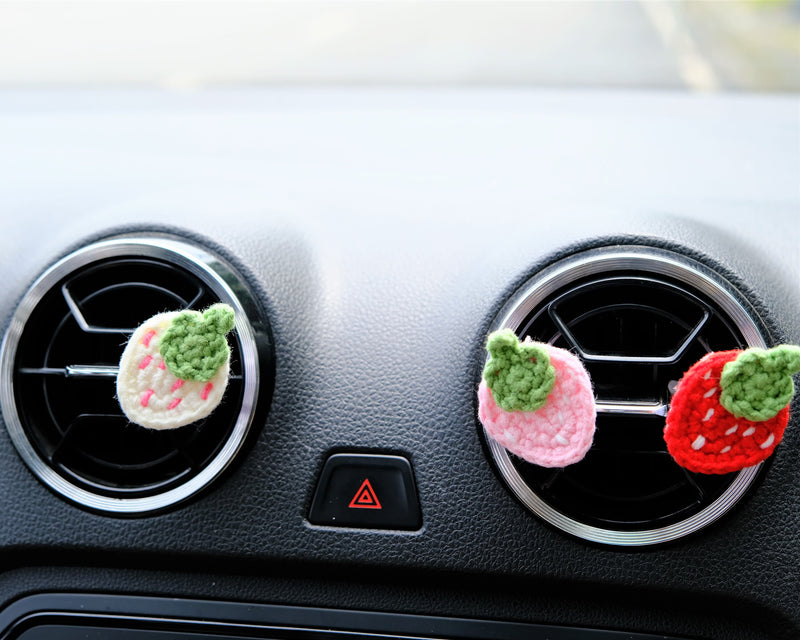 3Pcs Crochet Strawberry Car Diffuser, Car Plant Vent Clip, Cute Car Air Freshener, Cute Car Accessory for Interior, Christmas Gift for Women