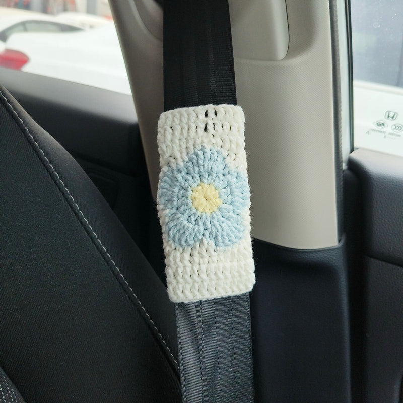 Crochet Daisy Steering Wheel Cover, Adjustable Steering Wheel Cover, Cute Interior Car Accessory for Women, Custom Steering Wheel Cover