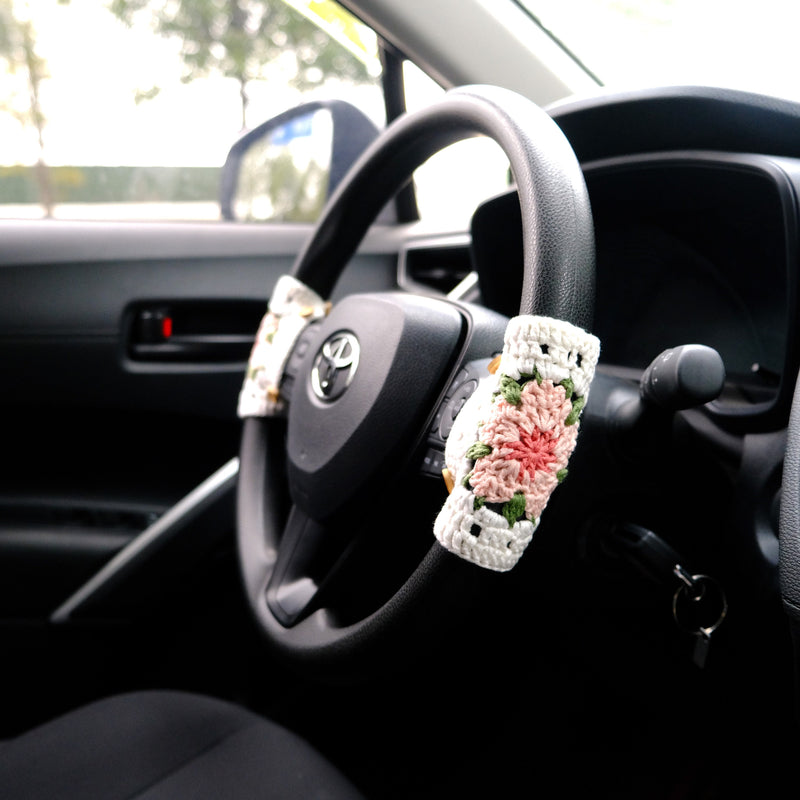 Crochet Sakura Steering Wheel Cover, Adjustable Steering Wheel Cover, Cute Car Interior Accessory for Women, Boho Steering Wheel Cover