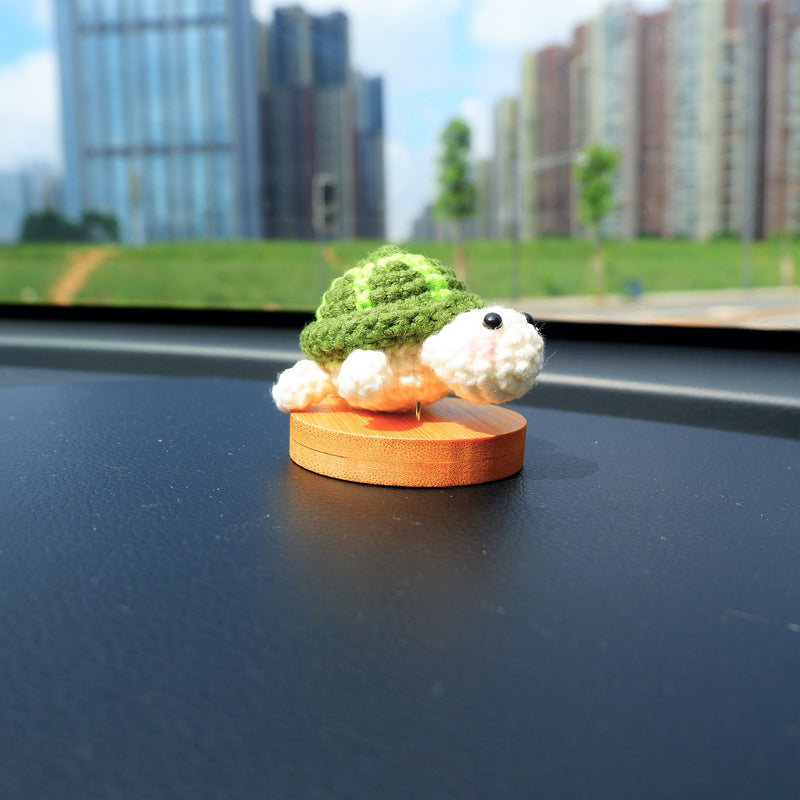 Cute Car Dashboard Decor, Crochet Sea Turtle Car Accessories for Teens/Women, Kawaii Car Interior Decoration, Mini Car Accessories