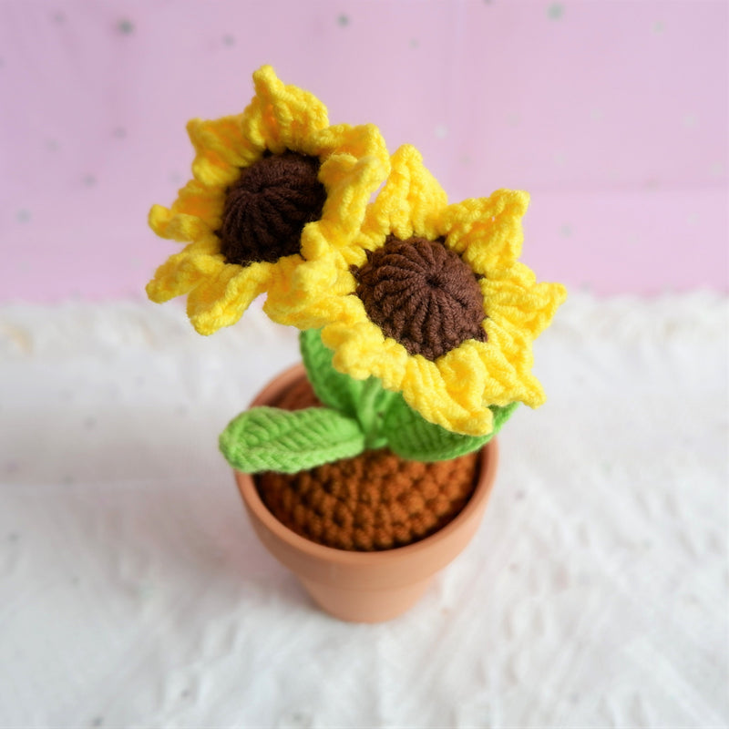 Crochet Potted Plants, Cute Mini Sunflower Car Dashboard Decor for Women, Work from Home Gifts, Office Desk Accessories, Housewarming Gift