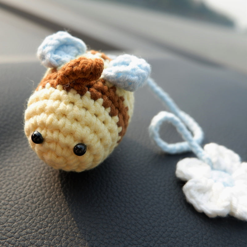 Car accessories bee Crochet bee keychain Crochet insect Car decor Handmade  bee - Shop Samacvetik Other - Pinkoi