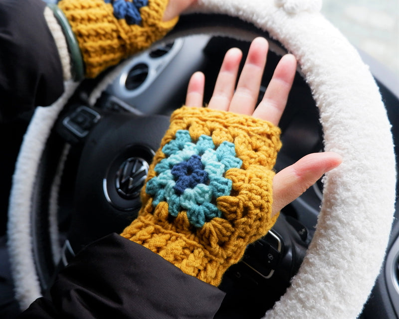 Crochet Driving Gloves, Knit Sunflower/Daisy Fingerless Driving Gloves, Boho Flower Gloves, Winter Warm Gloves, Car Accessories for Women