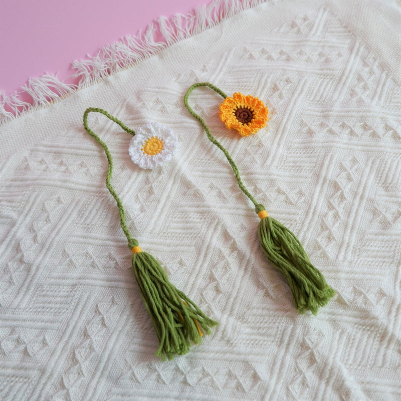 2Pcs Crochet Sunflower/Daisy Car Mirror Accessories, Hanging Tassels Car Rear View Mirror Hanging Accessory, Boho Retro Car Interior Decor