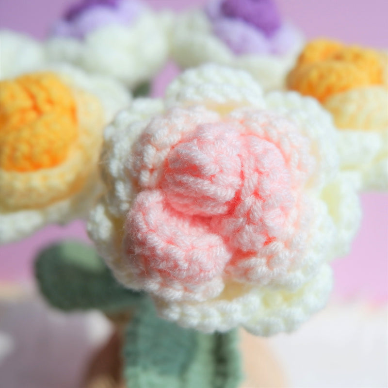 Crochet Roses Bouquet, Gradient Flower Bunch, Crochet Floral Arrangements, Knitted Everlasting Flower, Gift for Her, Mothers Day Gift