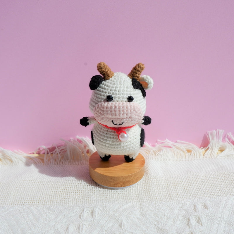 Crochet Cow Car Dashboard Decor, Chunky Cow Car Dashboard Accessory, Cute Interior Car Accessory for Women, Animal Car Charm, Gifts for Her