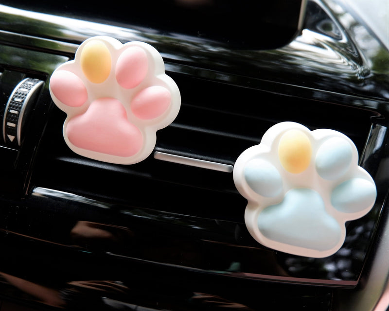 2Pcs/4Pcs Car Vent Clips Air Freshener, Cute Cat Paw Car Accessory for Women/Teen, Kawaii Car Interior Decor, Car Mask Hanger, Gift for Her