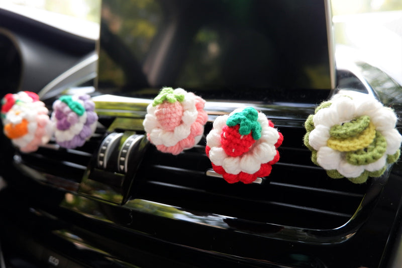 Crochet Fruit Pie Car Vent Clips Air Freshener, Strawberry/Watermelon/Grape Pie Air Vent Clip, Cute Interior Car Accessory, Car Mask Hanger